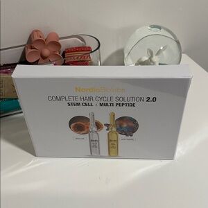 Nordic Biolabs Solution 2.0 Complete Hair Cycle Solution 2.0 - White and Gold